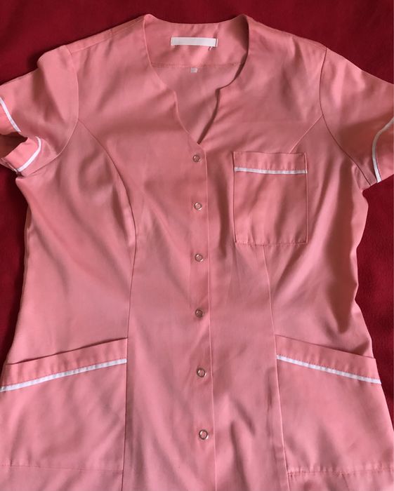 Bluzka 38 ( S/ M ) zapinana z kieszeniami