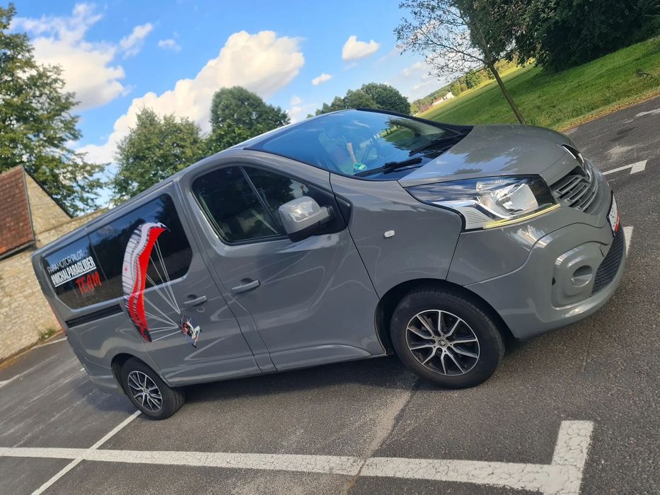 Renault Trafic Renault Trafic 9 osobowy, niski przebieg, zadbany.