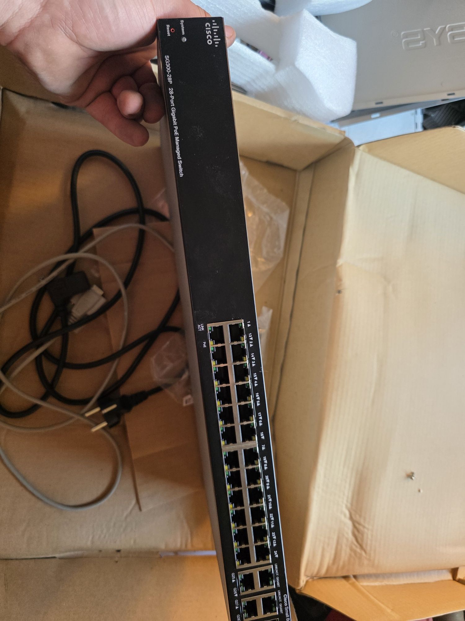 Cisco SG300-28PP 28-Port Gigabit