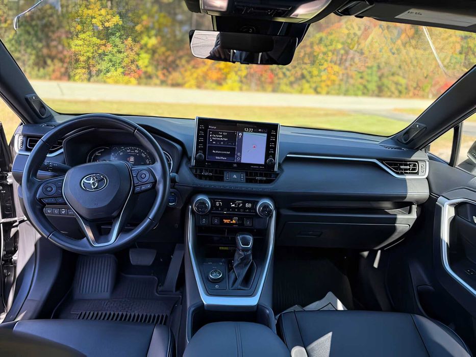 Toyota RAV4      2022