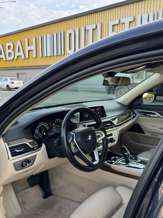 BMW 7 Series 740iL