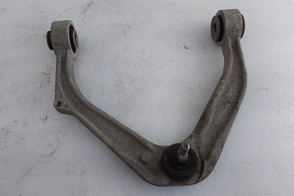 Braço de suspensão frente esquerdo ALFA ROMEO 159 Sportwagon (939_)