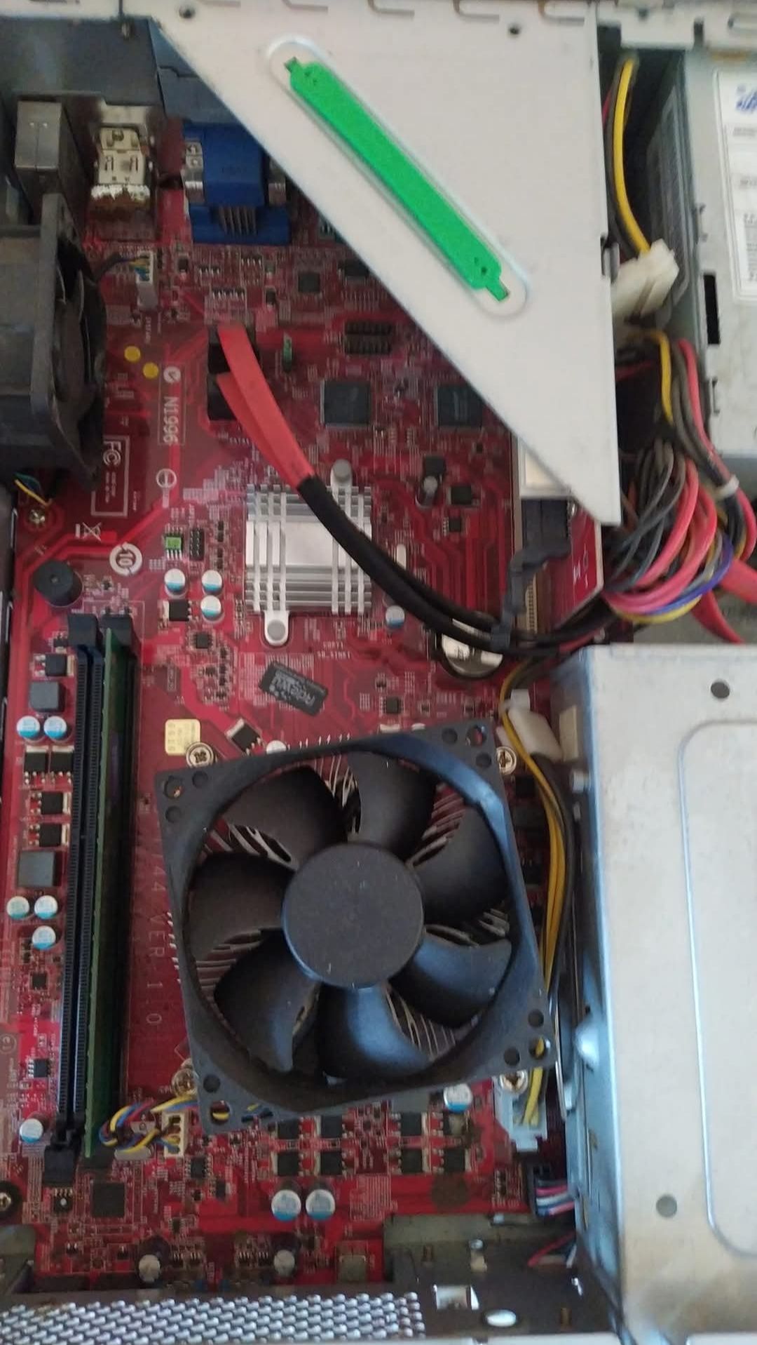 Komputer MSI Hetis H61 Ultra
