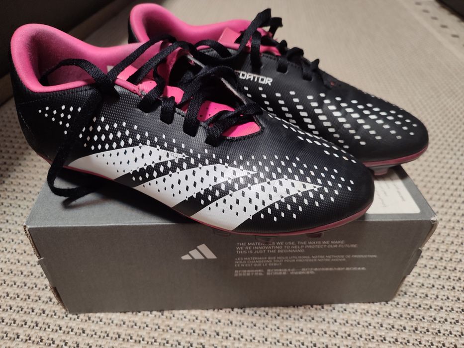 Футбольні бутси Adidas для хлопчика