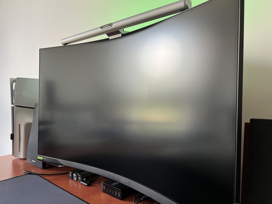 Monitor Samsung Odyssey G7 32” 240Hz