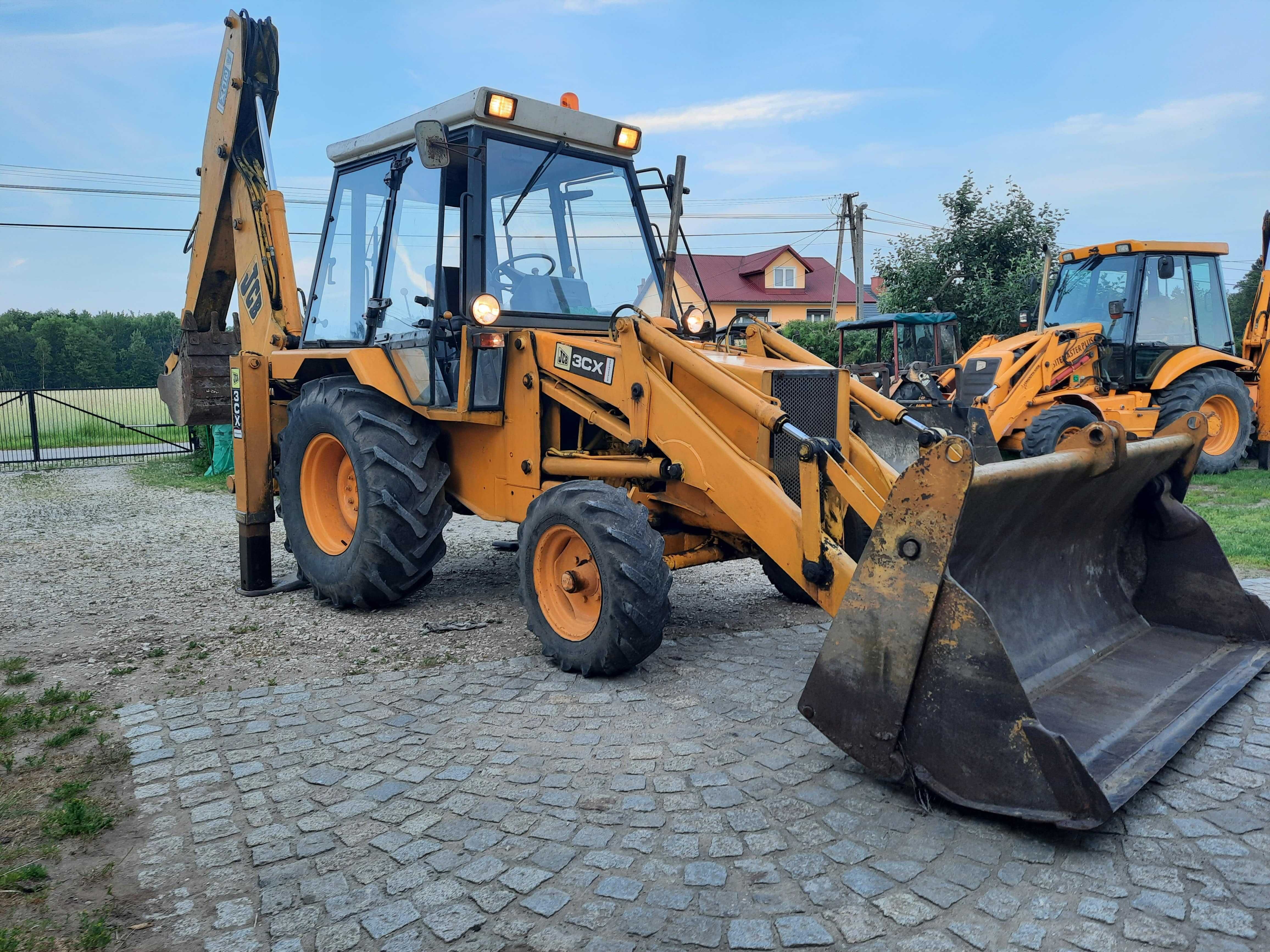 Koparko-ładowarka JCB 3CX