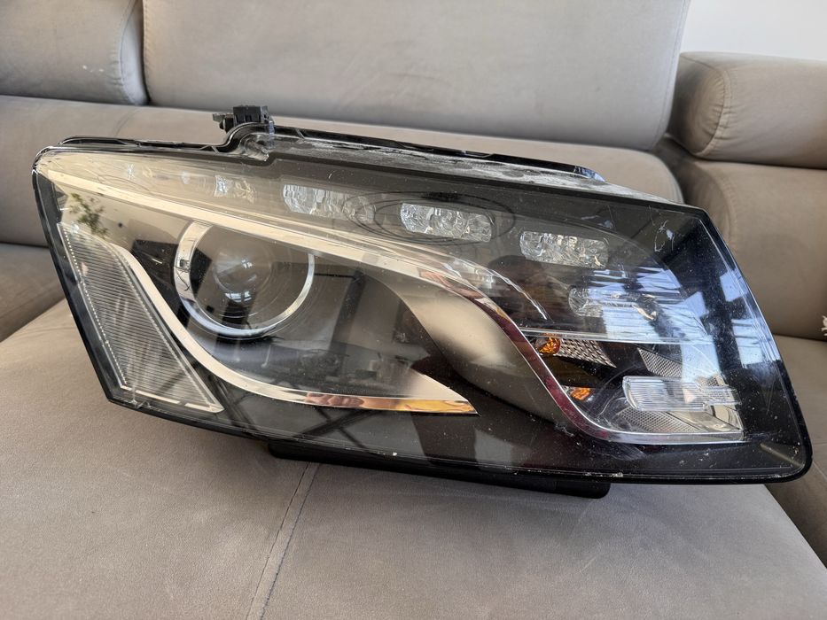 Reflektor lampa Audi Q5 prawa