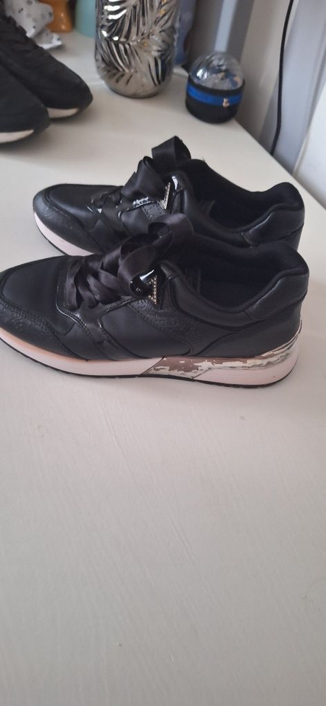 Sneakersy damskie Guess