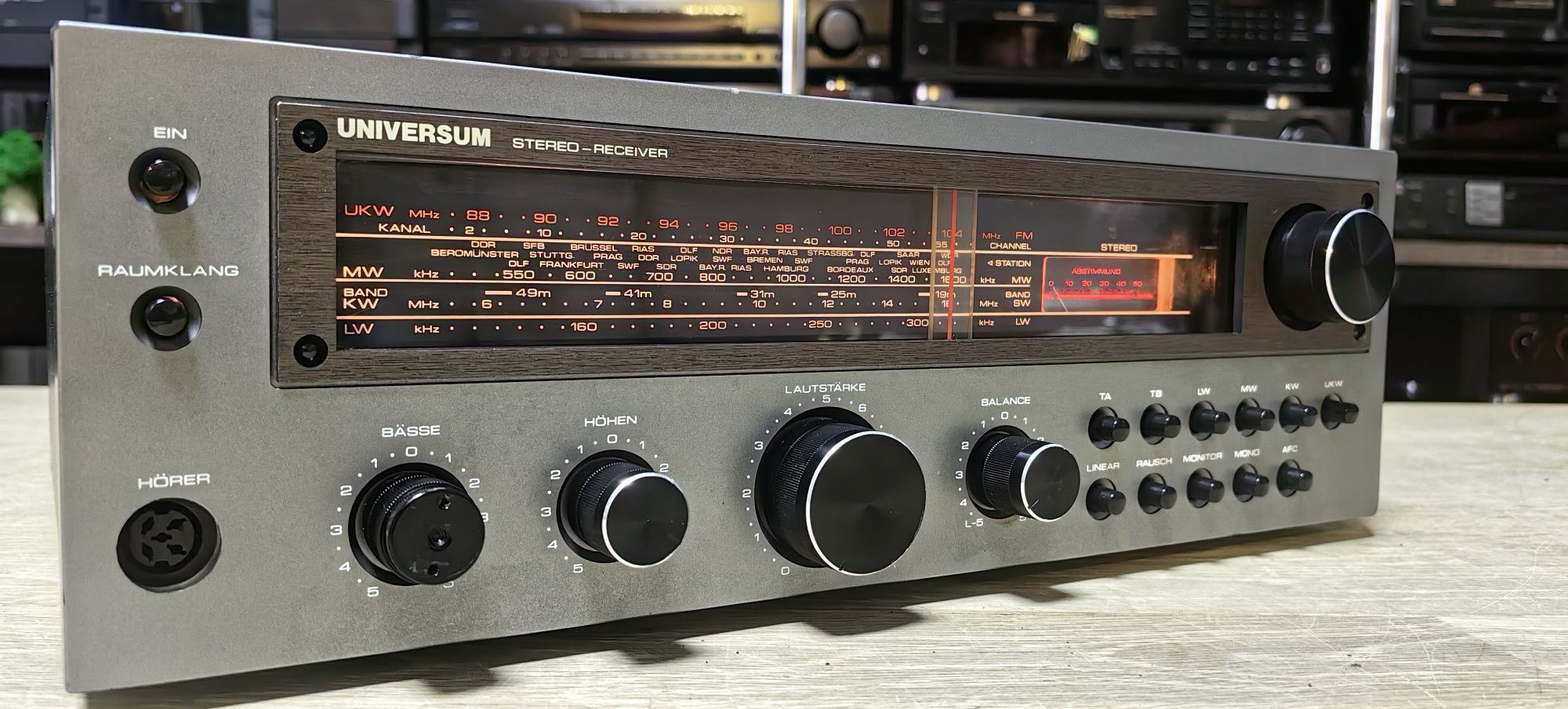 Ресивер Universum VT 23016M/4Ω