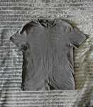Пепельная футболка Allsaints