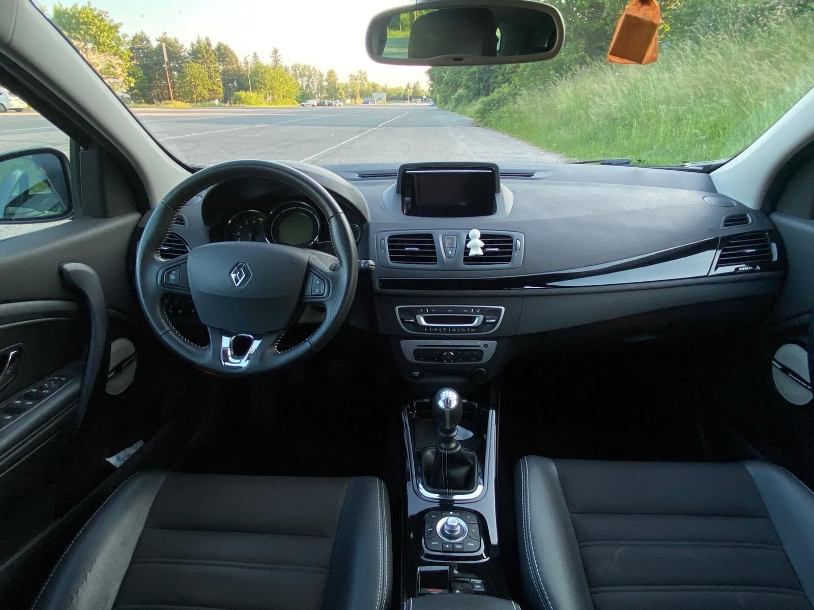 Sprzedam Renault Megane wersja Bose (full opcja)