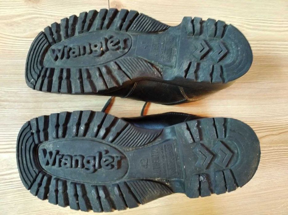 Оригінальні черевики Wrangler