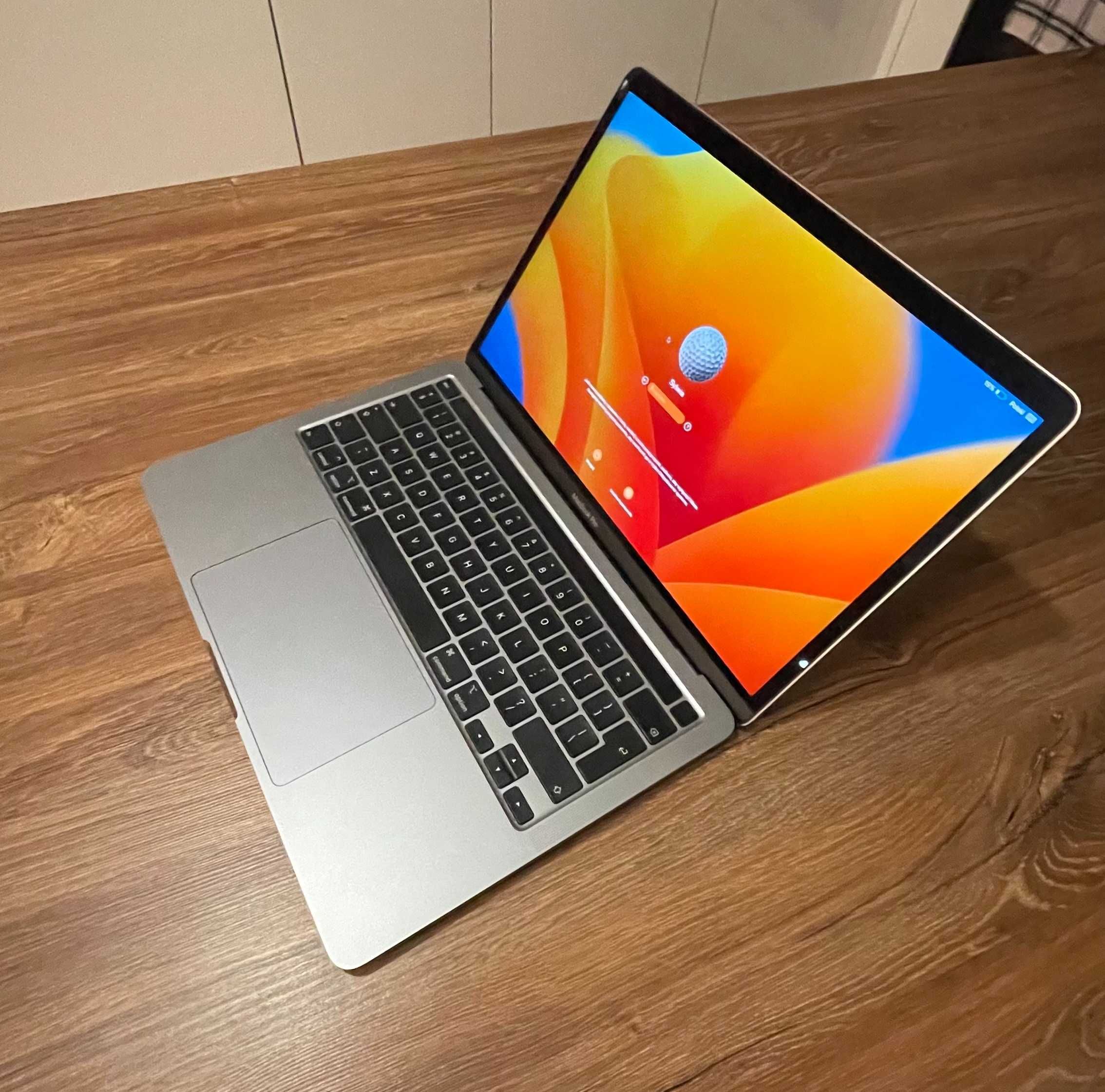 Apple MacBook Pro 13" A2289, 2020 i5-8257U 16GB 256GB