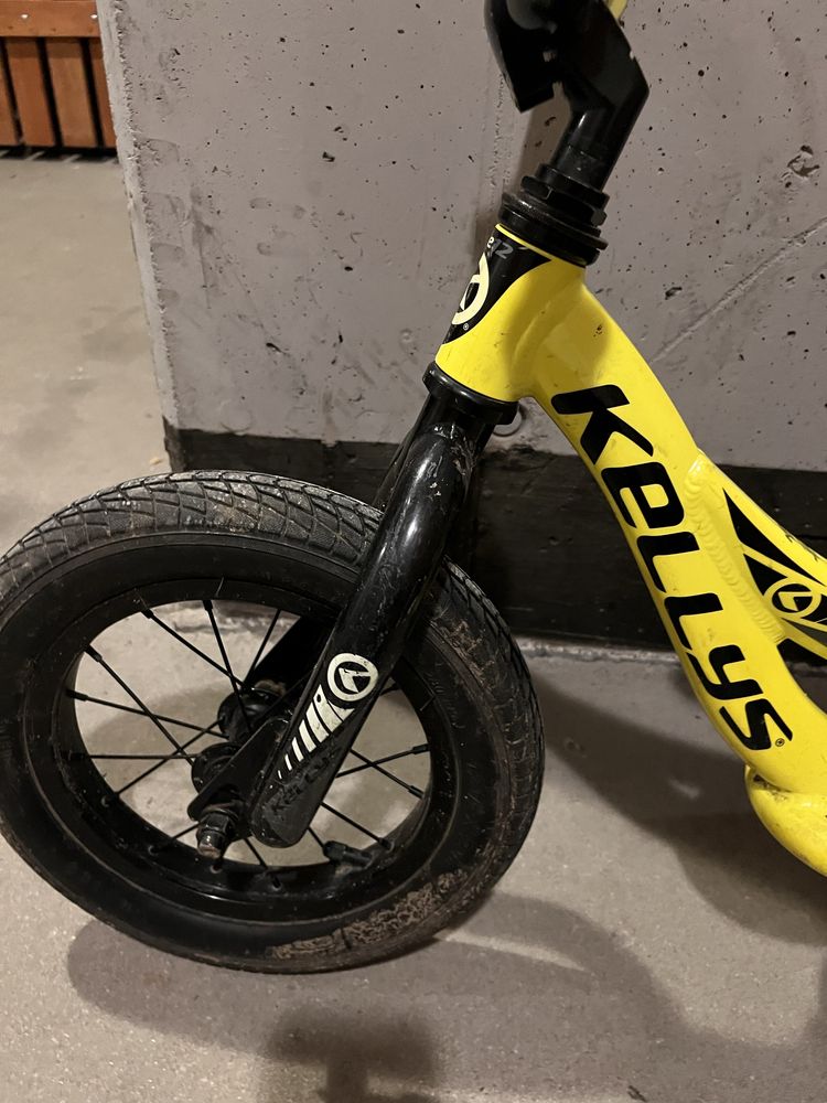 Rowerek biegowy KELLYS Kite 12 Race gratis zolty kask!