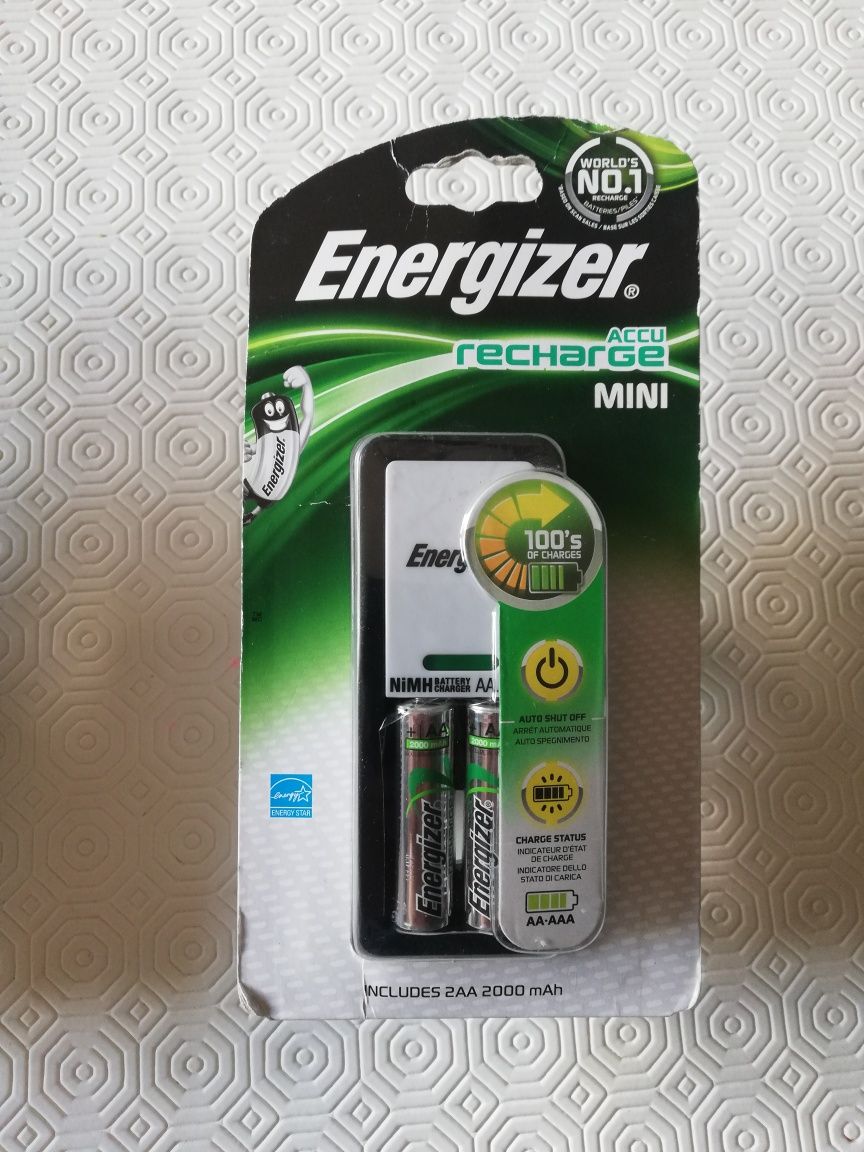 Pack carregador e 2 pilhas AA 2000mah Energizer