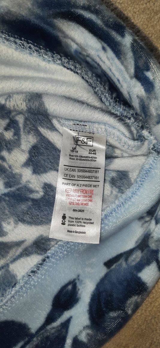 Продам пижаму F & F, размер Eur 44-46(смотрите замеры)