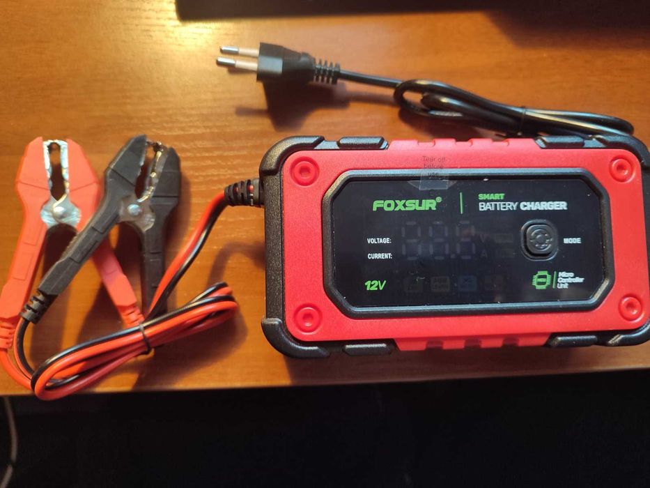 Зарядний пристрій 12В 7А FOXSUR для авто і мото
