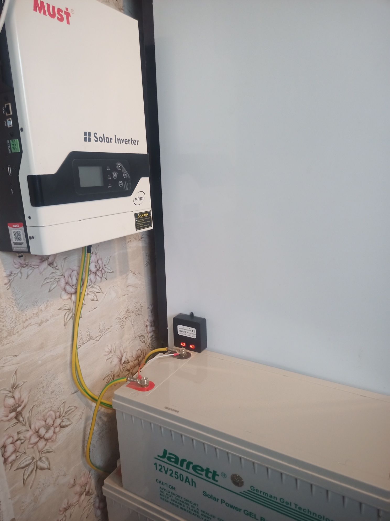 Must 3квт 24v vhm + акумулятори jarret 12v 250ah
