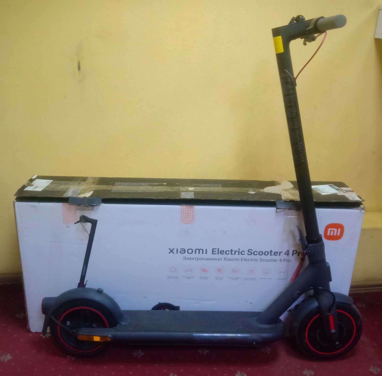 Електросамокат Mi Electric Scooter 4 Pro .