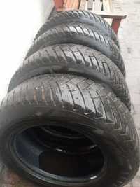 Opony zimowe 215/70R16