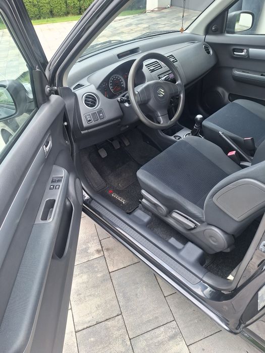 Super stan  Swift   import Niemcy  bezwypadkowy Klima