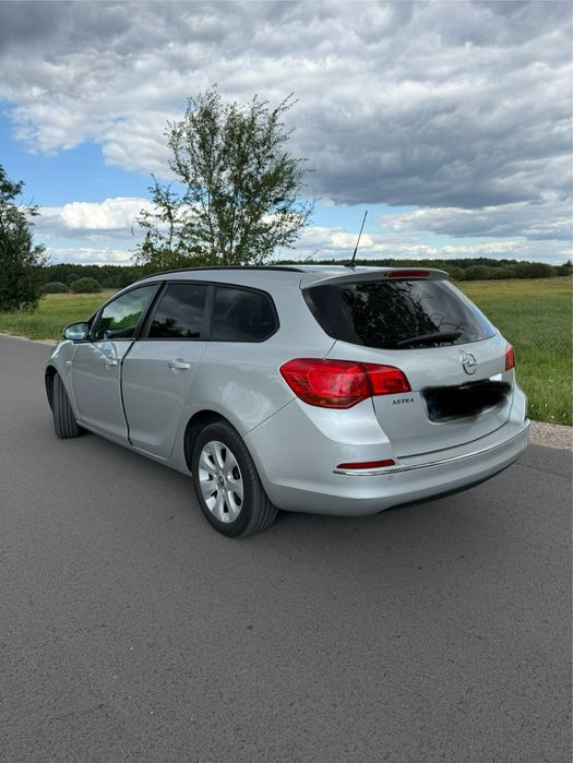 Opel Astra  J 1,6 benzyna /lpg