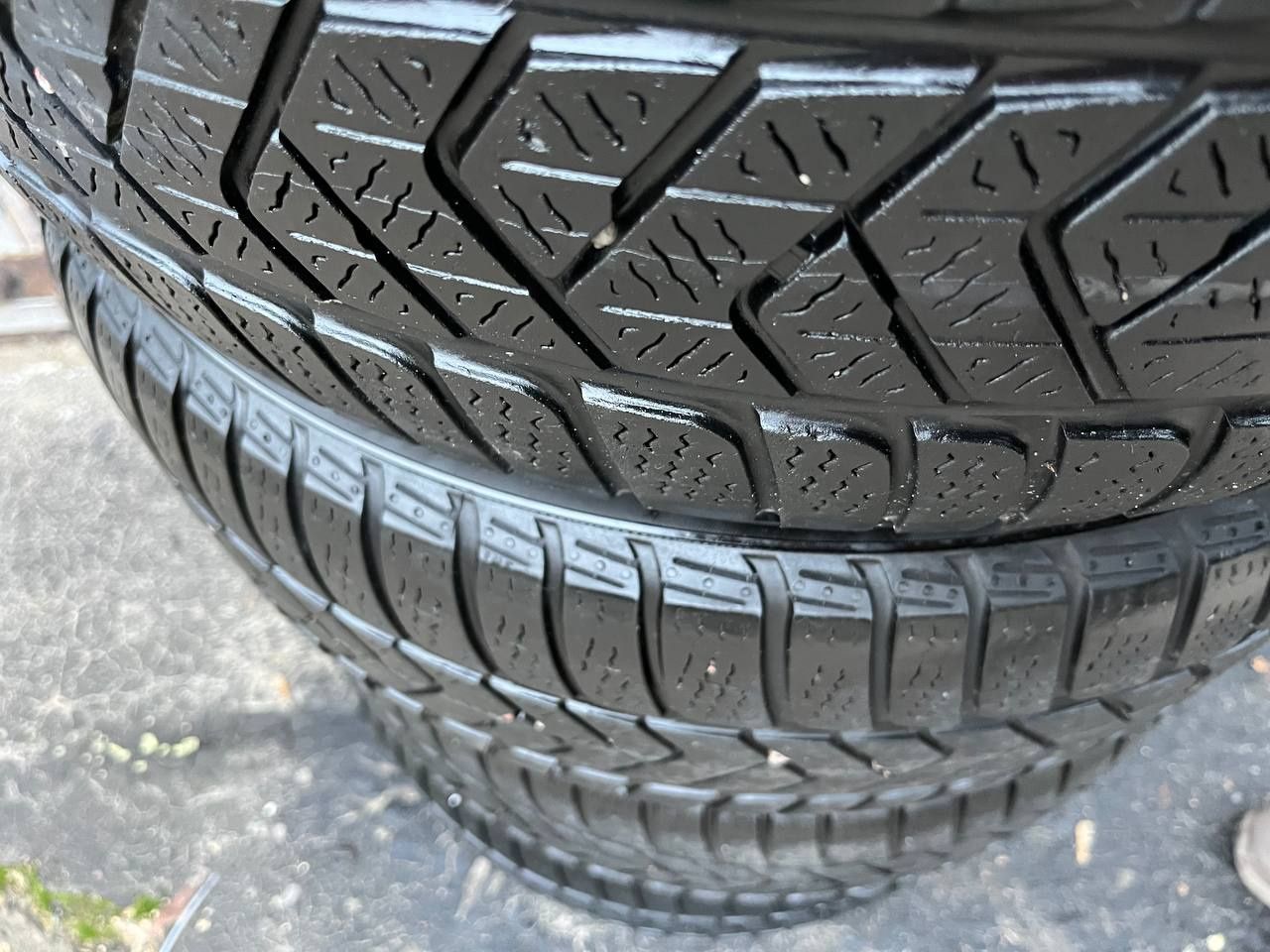 Комплект зимової гуми Pirelli Winter Sottozero 3 225/45 R18 95V XL