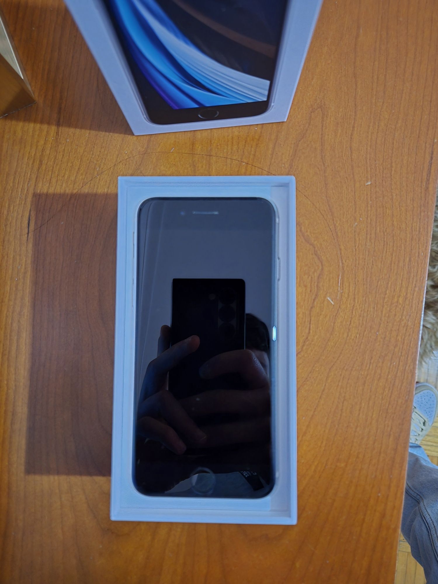 Iphone SE 2020 como novo