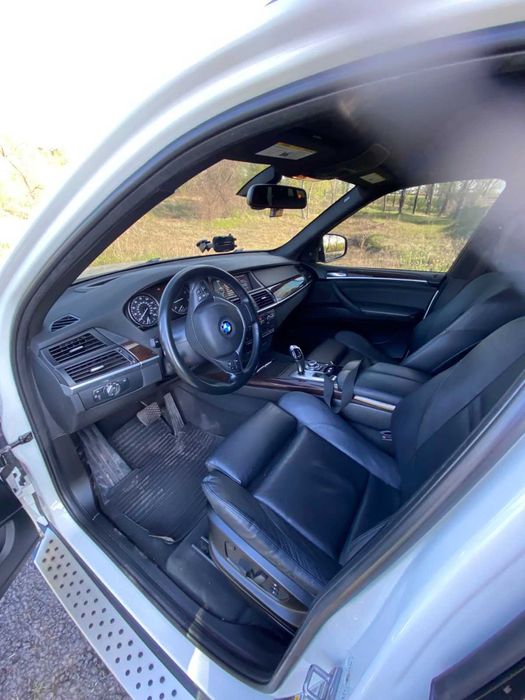 ПРОДАМ BMW X5 у відмінному стані