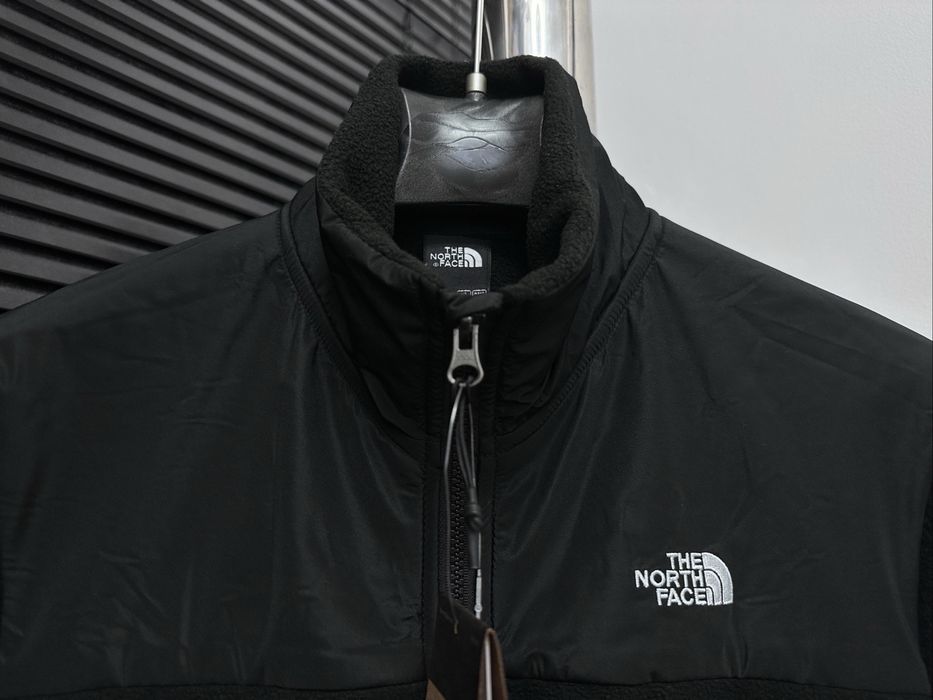 Фліска THE NORTH FACE чорна розміри M,L