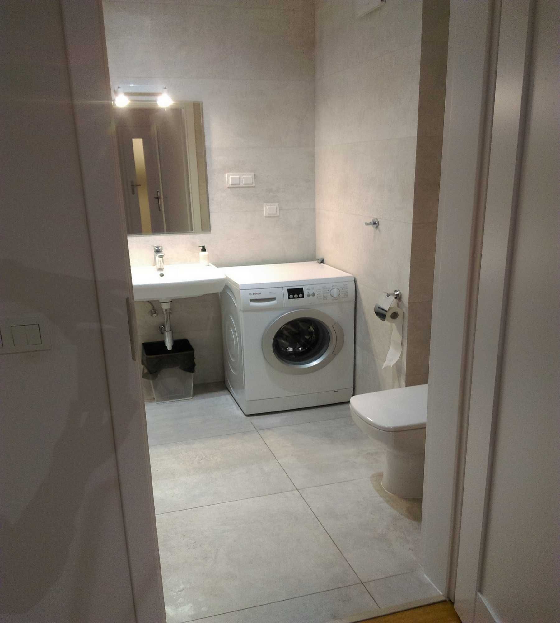 POKÓJ W CENTRUM, Rondo Daszyńskiego