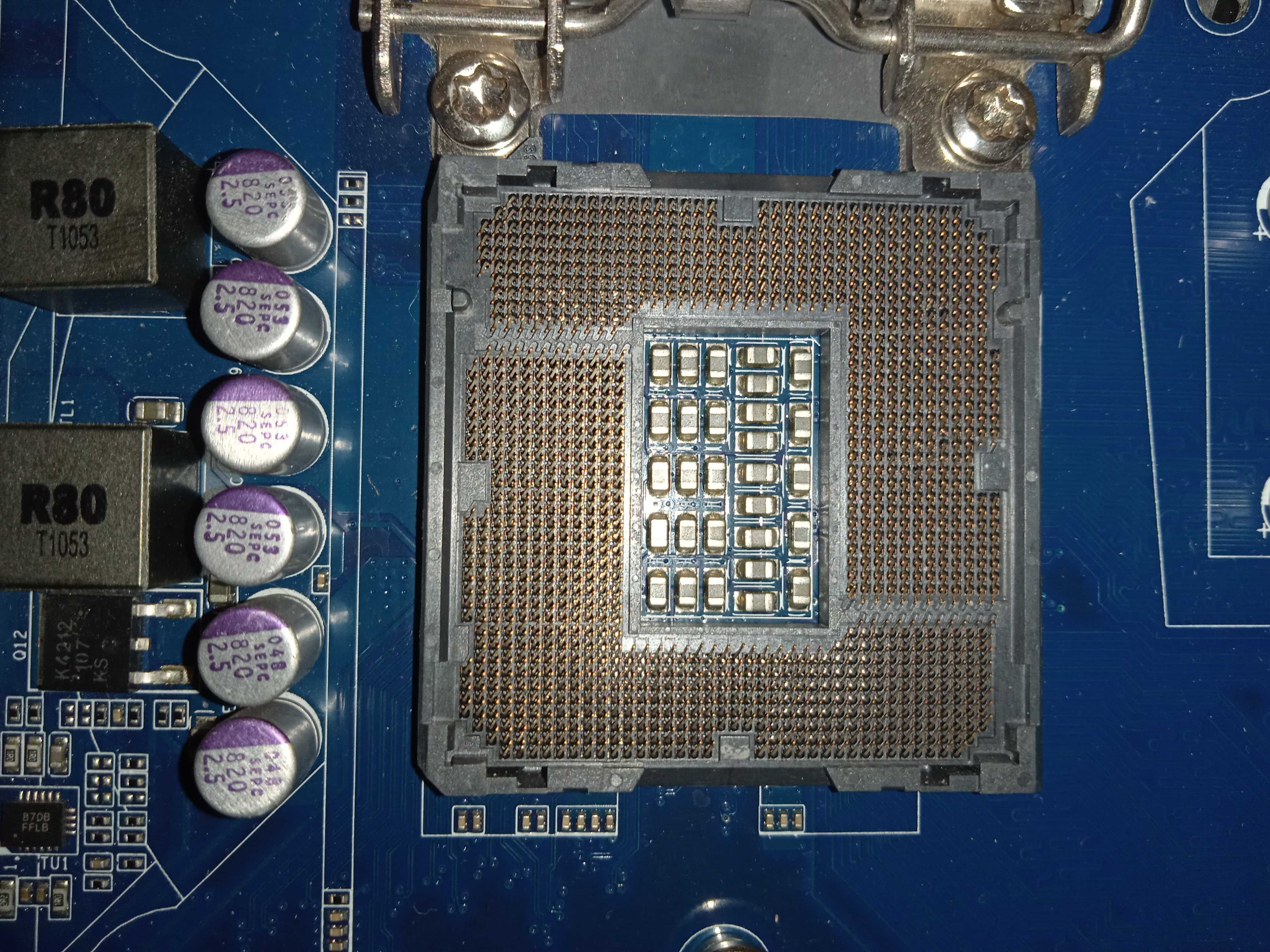 Плата для сокета 1155 Gigabyte P67A-D3-B3 (під ddr3) + 4Gb