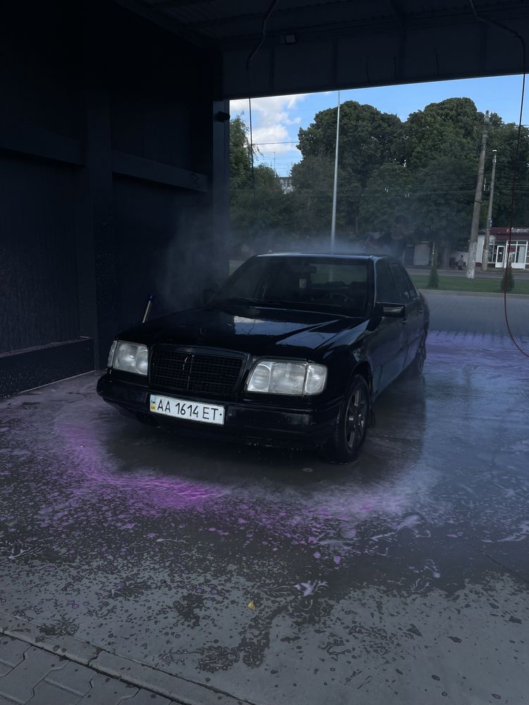 Mercedes w124 260e