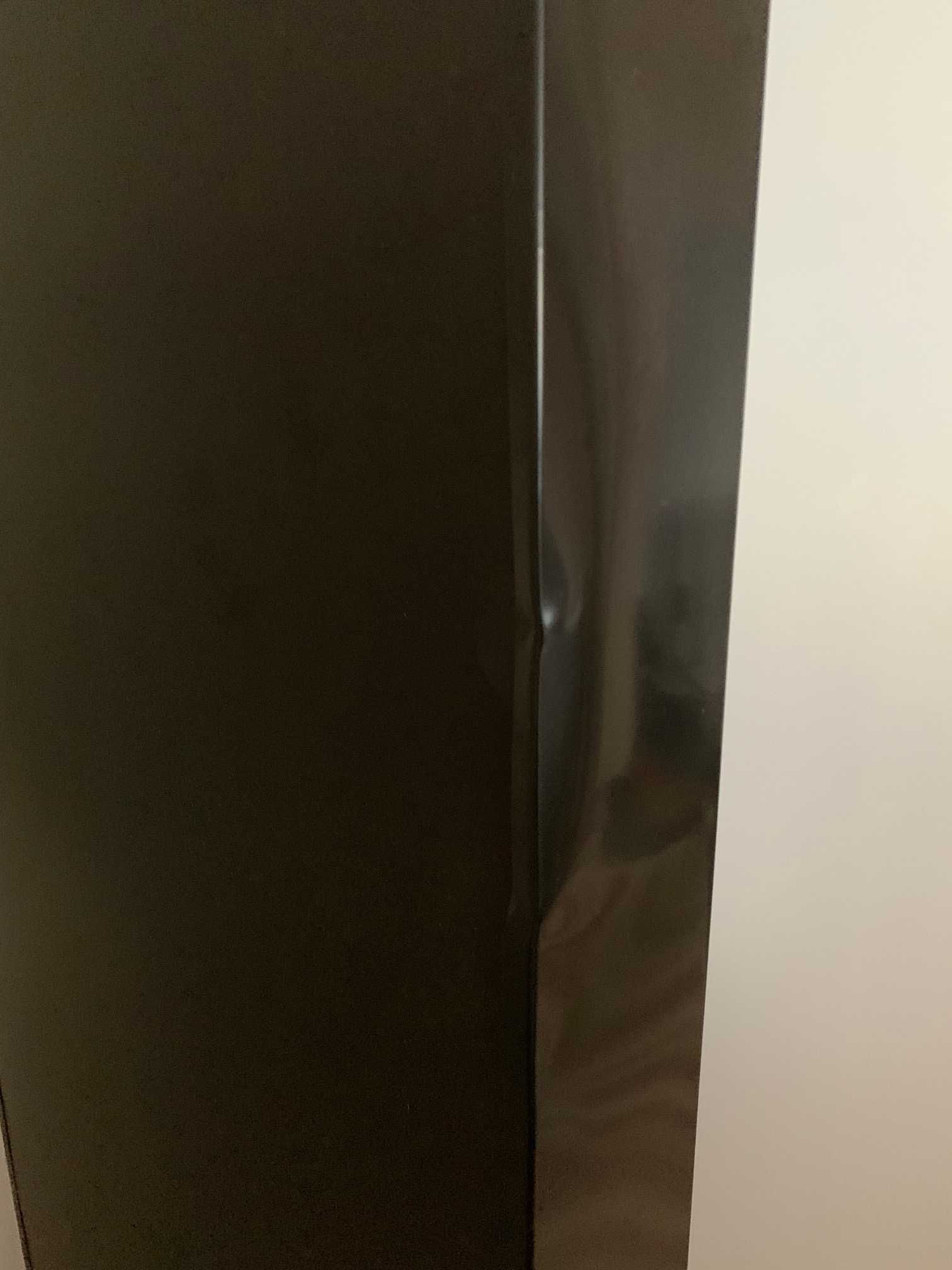 Szafka na buty, metalowa, czarna na 10 par butów, stojąca.