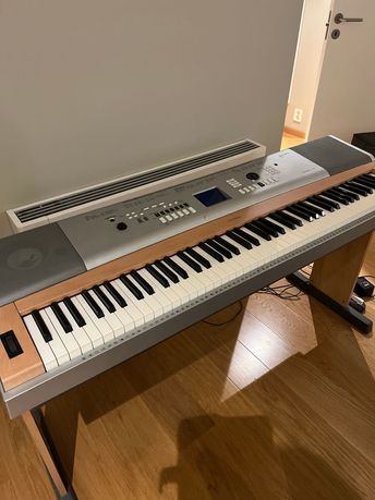 Yamaha DGX-630 pianino cyfrowe