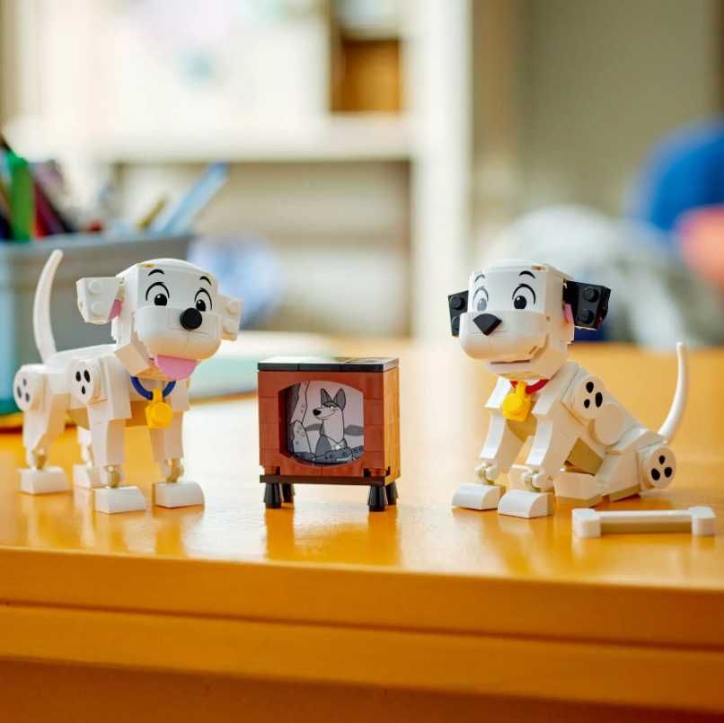 Klocki LEGO Disney 43271 Szczeniaczki Szczęściarz i Penny
