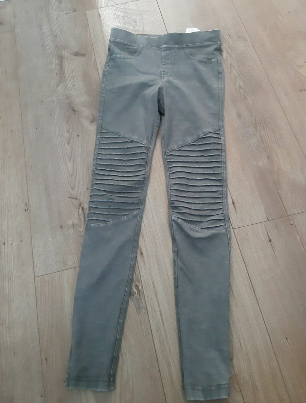 Treginsy jeansy H&M 134cm 8-9lat