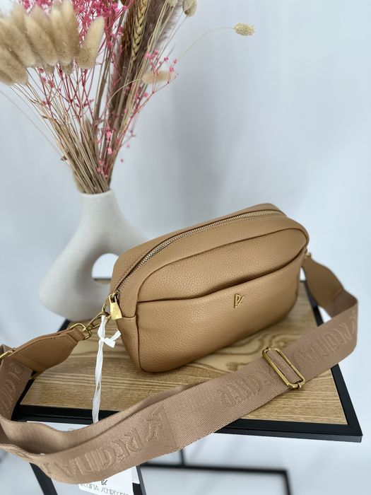 Nowa torebka damska/ listonoszka REGINA SCHRECKER