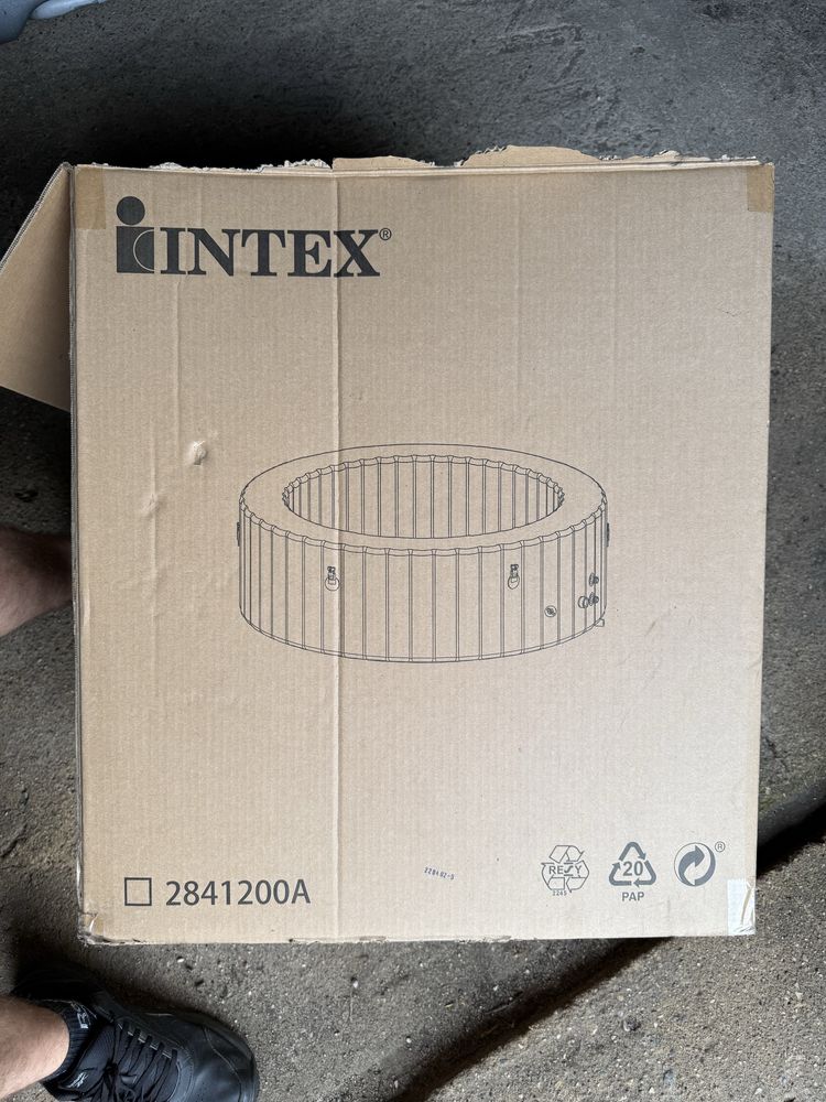 Jaccuzi Basen Spa Intex 8 osobowe z 2024r Gratis dodatki i Ledy