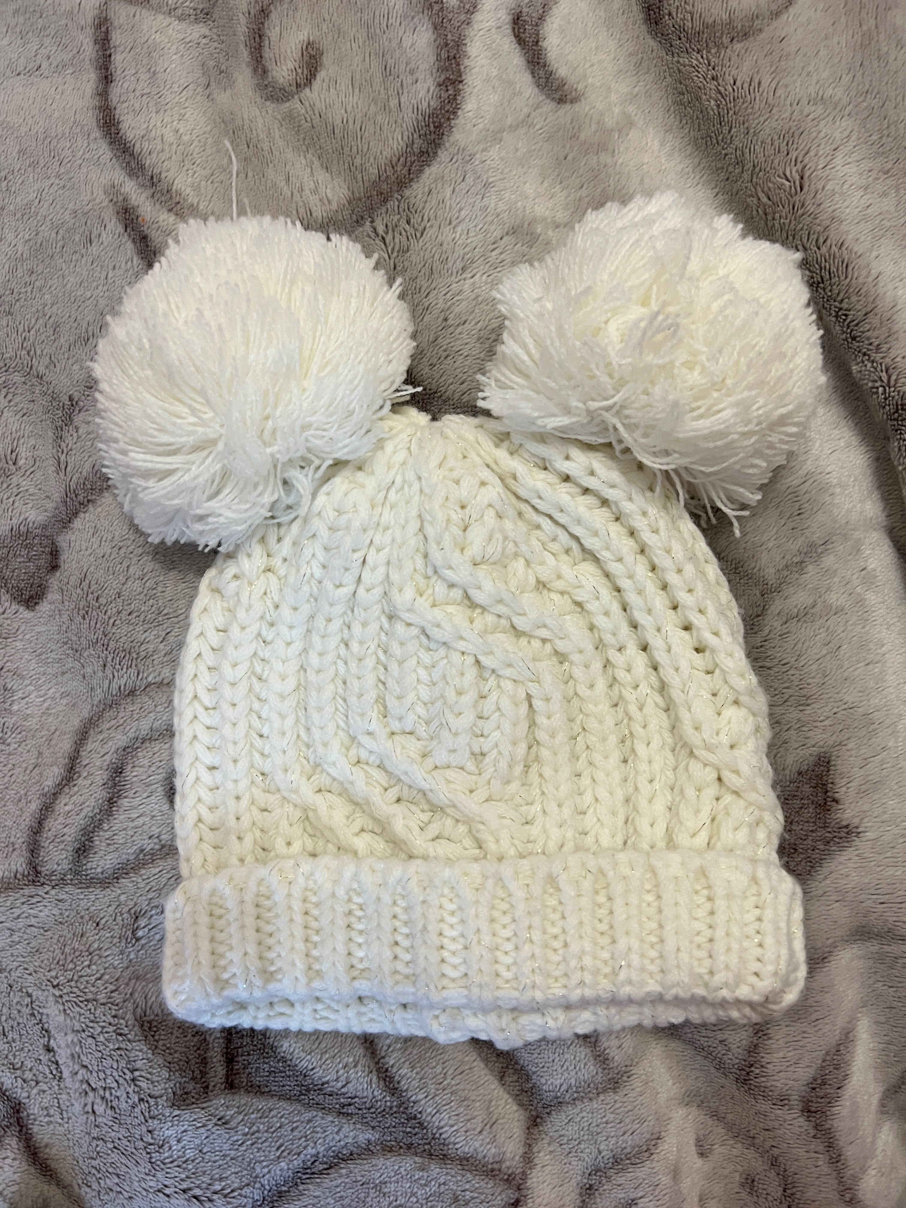 Дитяча шапка осіння зимня  на дівчинку 6-12 місяців
