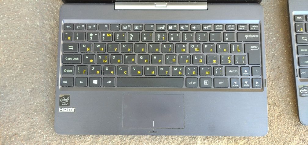 Продам нетбук Asus (2 одинаковые)