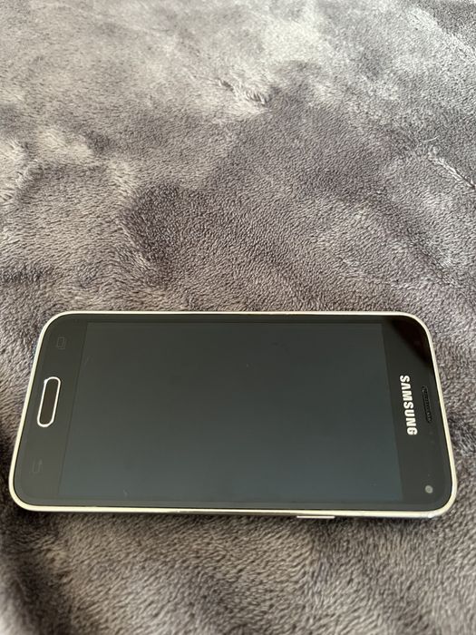 Czarny Samsung galaxy S5 mini