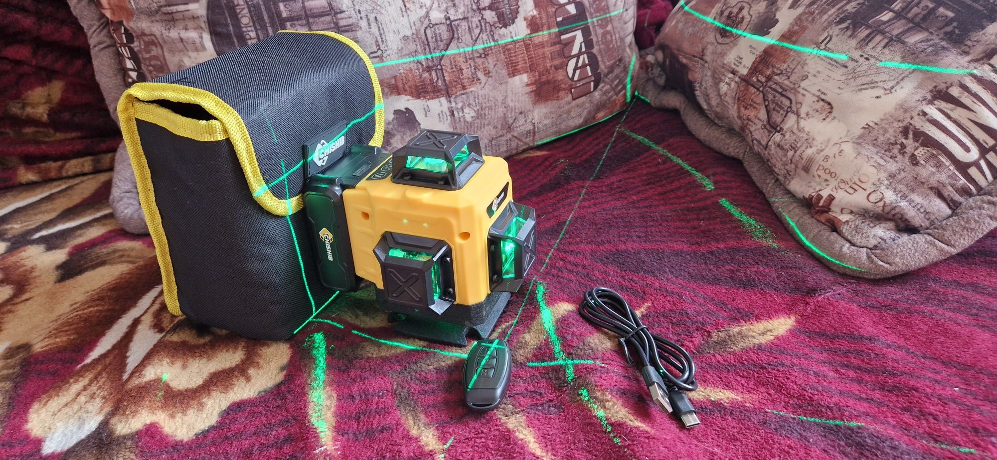 Лазерный уровень 3D с батареей 3000mAh новый