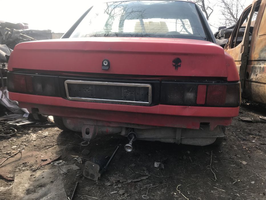 Продам фонари и крышку DOHC Форд Сиерра Скорпио Ford Scorpio Sierra