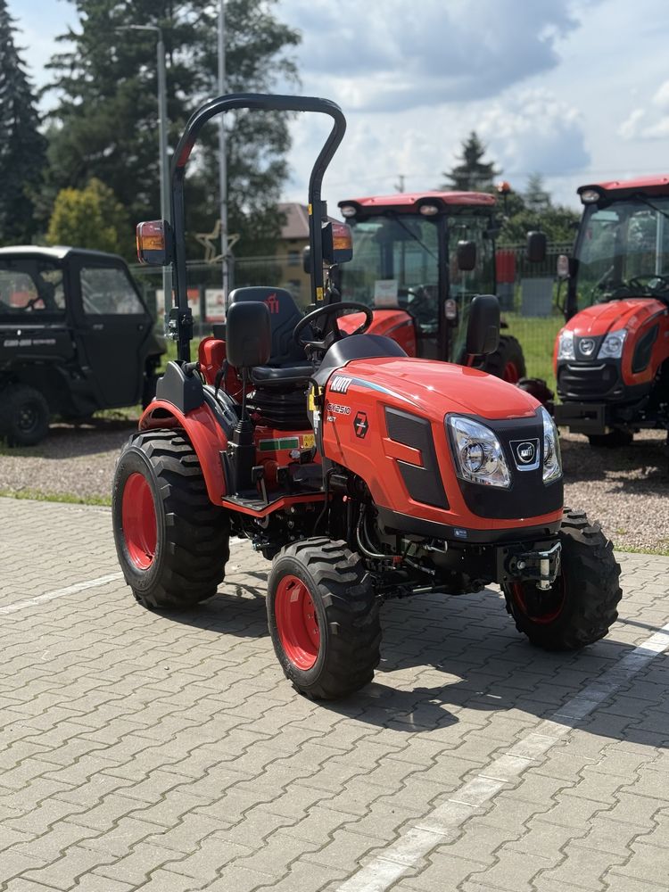 Traktor Kioti CX2510H Hydrostat 25 KM 4x4 Made in Korea