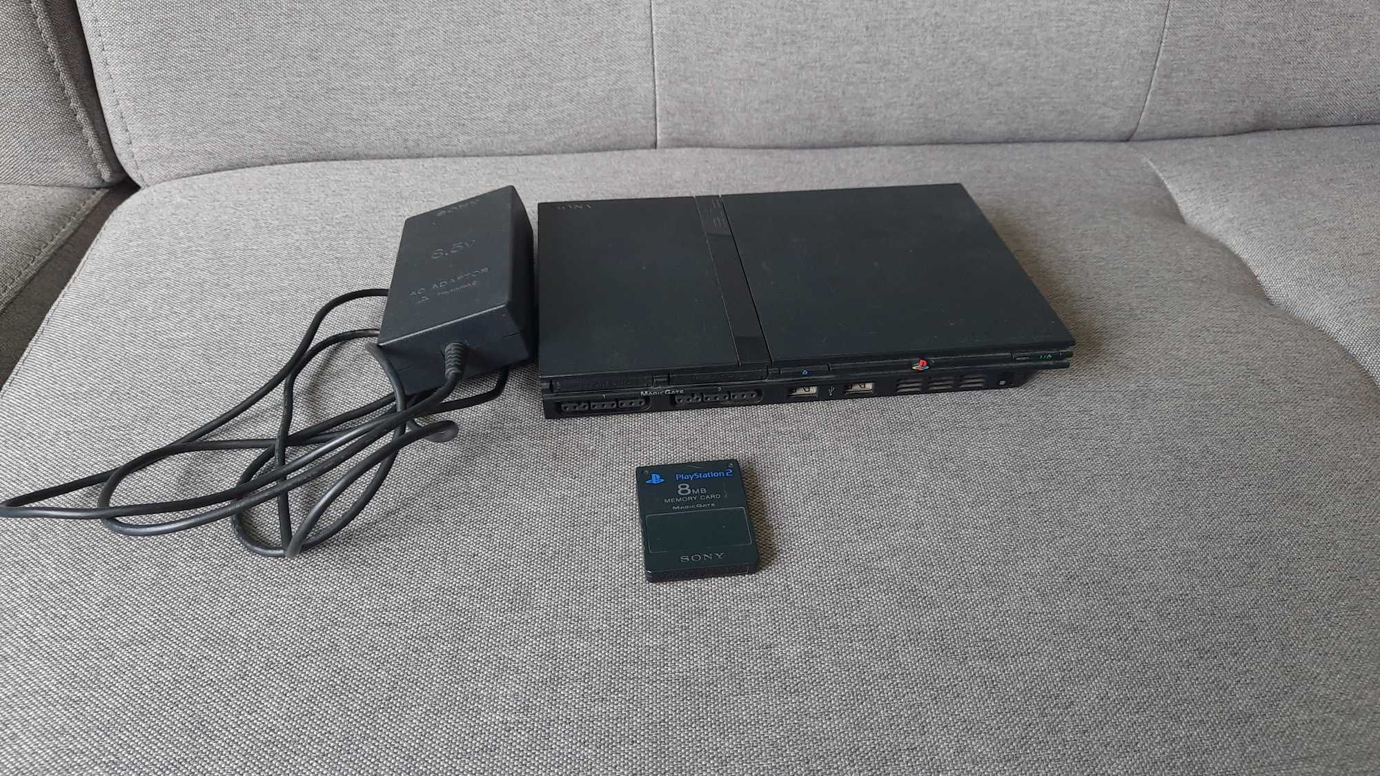 Konsola PS2 Playstation 2 z zasilaczem i kartą pamięci 8mb.