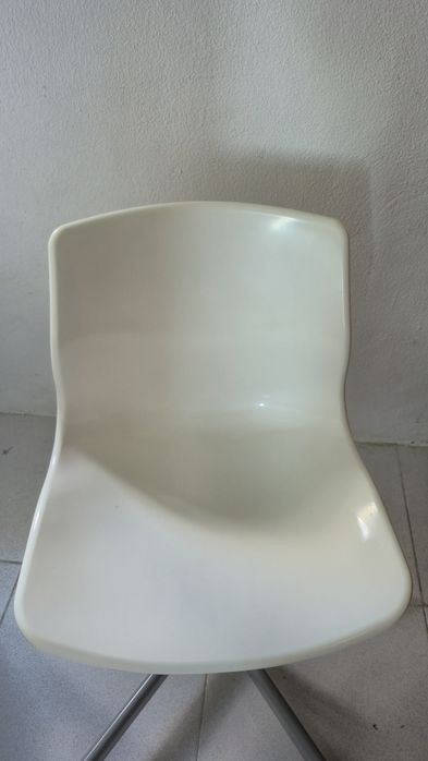 Cadeira de escritório branca