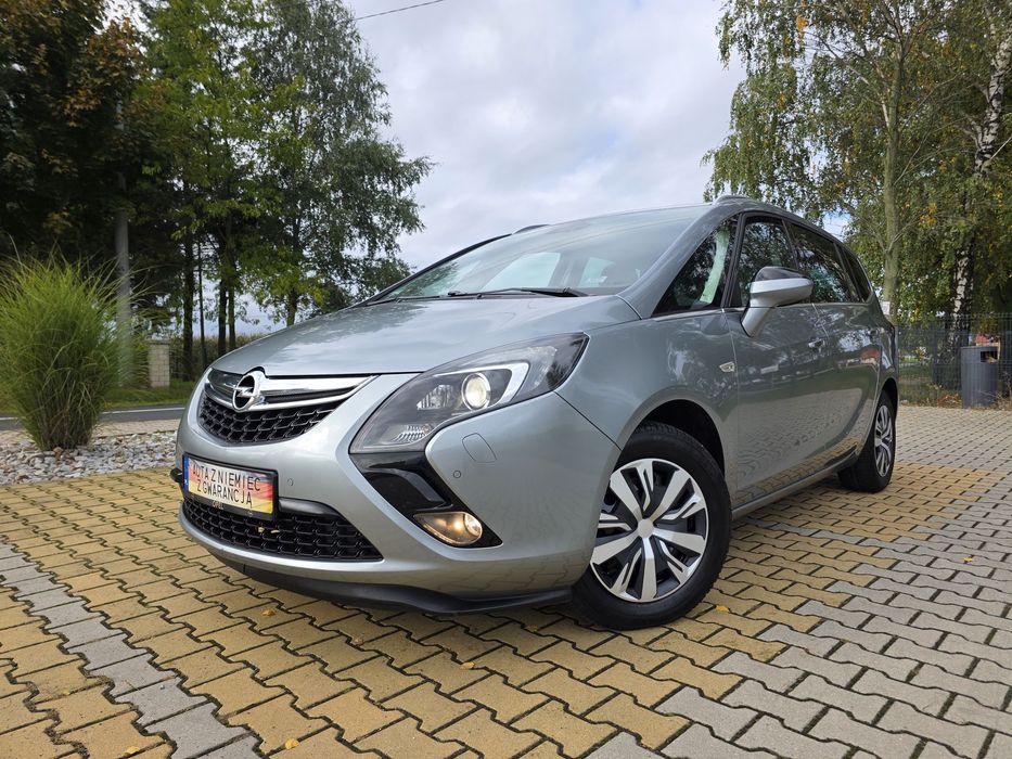 Opel Zafira Navi Led Ksenon Parki Grzane Fotele i Kierownica Po Wymianach  Serwis