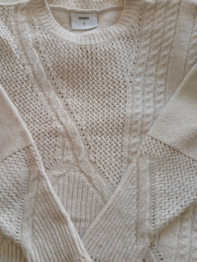 Sweter damski jak nowy DIVERSE. Rozmiar L