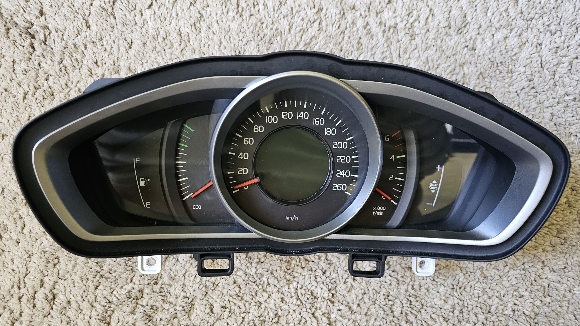 Licznik Volvo V40-2,0 Diese 2017r. Innil